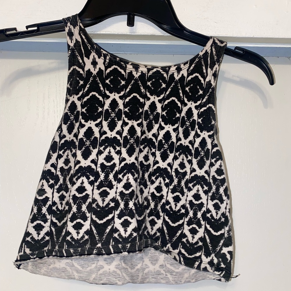 Crop top